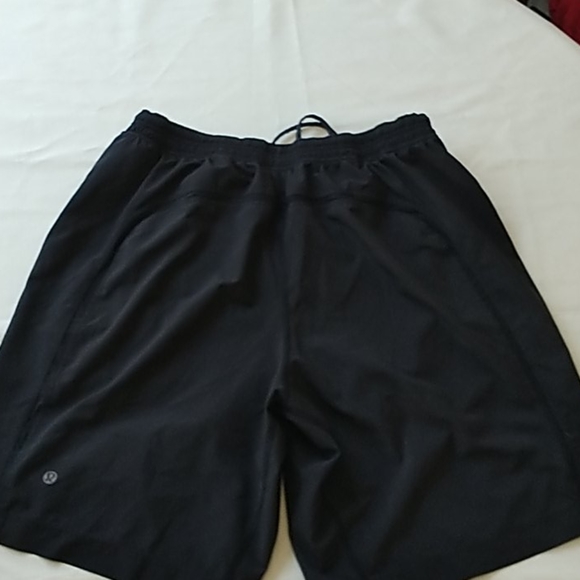 Lululemon gym shorts - Picture 2 of 4